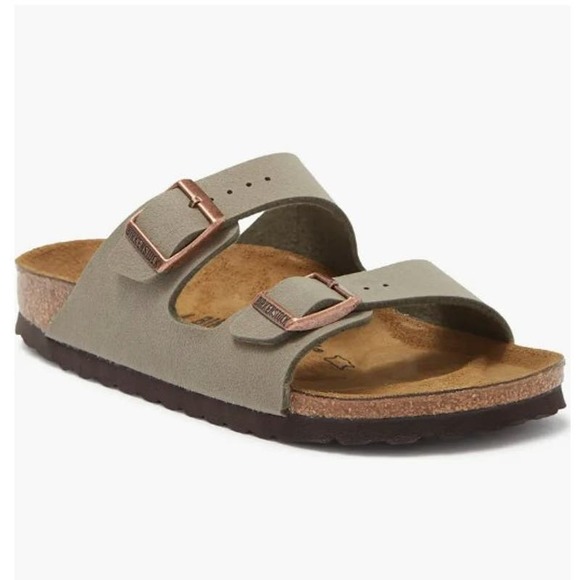 Birkenstock Shoes - NWOB Women's Birkenstock Arizona Slides in Mocca Sz 37